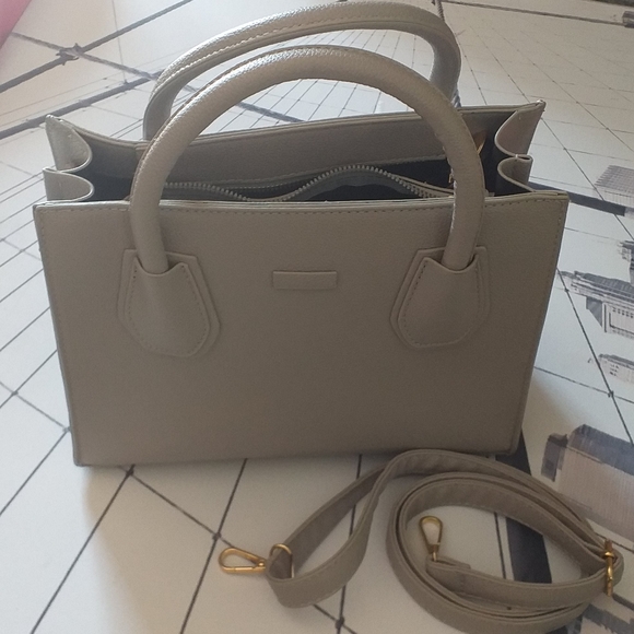 SHEIN Handbags - Gray handbag